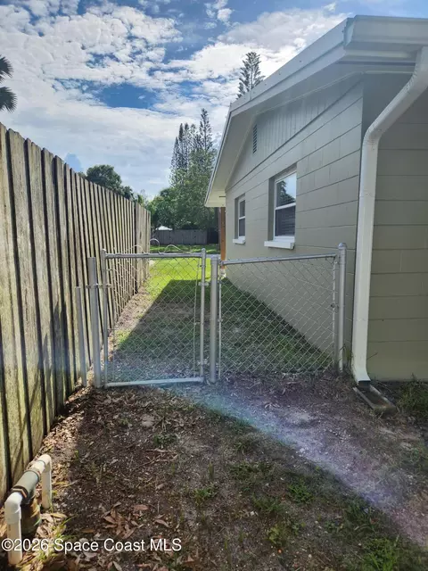Exterior - 2250 Floridiane Dr, Melbourne, FL 32935 photo 20 of 34