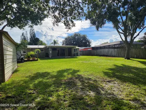Exterior - 2250 Floridiane Dr, Melbourne, FL 32935 photo 2 of 34