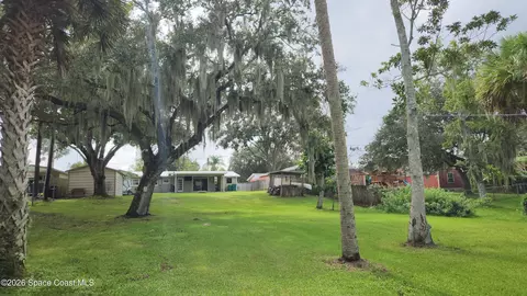 Exterior - 2250 Floridiane Dr, Melbourne, FL 32935 photo 32 of 34