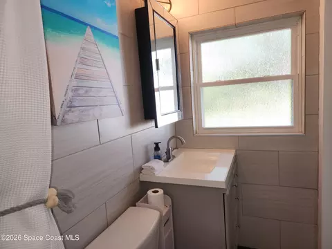Bath - 2250 Floridiane Dr, Melbourne, FL 32935 photo 1 of 8