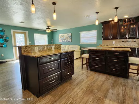 Kitchen - 2250 Floridiane Dr, Melbourne, FL 32935 photo 10 of 10