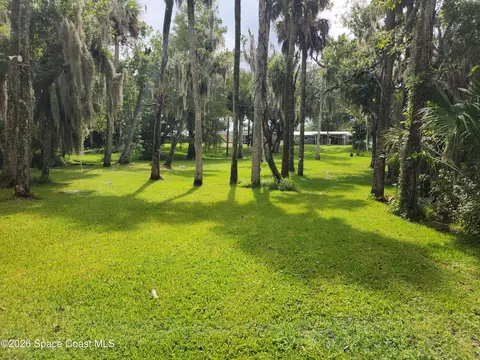 Exterior - 2250 Floridiane Dr, Melbourne, FL 32935 photo 27 of 34