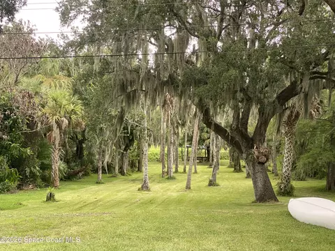 Exterior - 2250 Floridiane Dr, Melbourne, FL 32935 photo 13 of 34