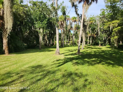 Exterior - 2250 Floridiane Dr, Melbourne, FL 32935 photo 24 of 34