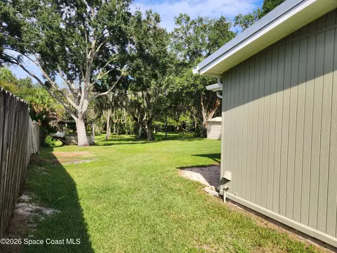 Exterior - 2250 Floridiane Dr, Melbourne, FL 32935 photo 6 of 34