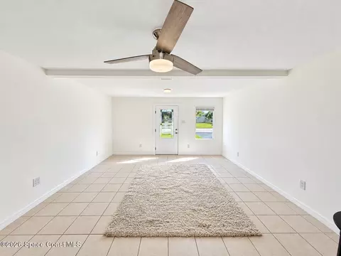 Living - 1308 Sun Cir W, Melbourne, FL 32935 photo 2 of 5