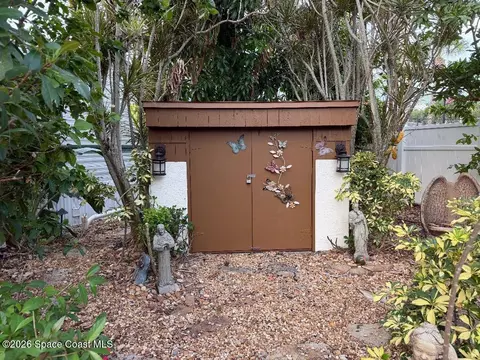 Exterior - 3402 Dockside Ln, Melbourne Beach, FL 32951 photo 5 of 9