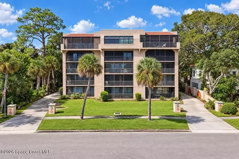 1540 Riverside Dr #14, Titusville, FL 32780