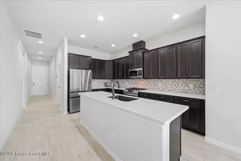 Entry Way - 2799 Avalonia Dr, Melbourne, FL 32940 photo 1 of 2