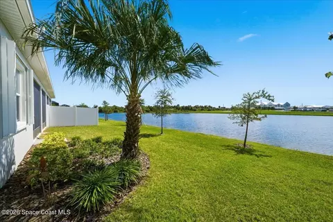 Exterior - 2799 Avalonia Dr, Melbourne, FL 32940 photo 2 of 5