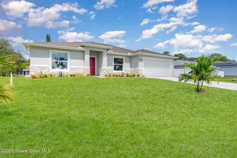 426 Scodella St SW, Palm Bay, FL 32908