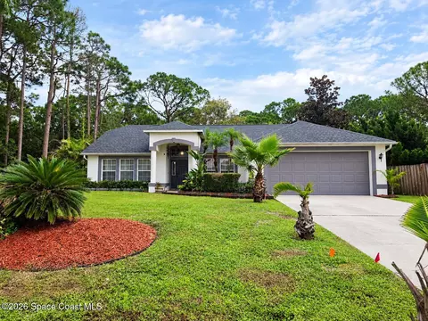 663 Furth Rd NW, Palm Bay, FL 32907