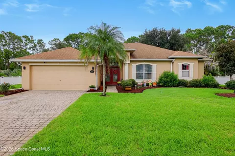 2061 Thornwood Dr SE, Palm Bay, FL 32909