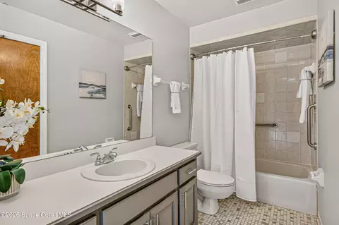 Bath - 3765 Big Pine Rd, Melbourne, FL 32934 photo 3 of 5