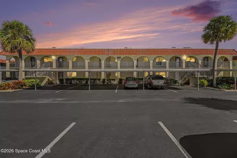 201 Saint Lucie Ln #907, Cocoa Beach, FL 32931