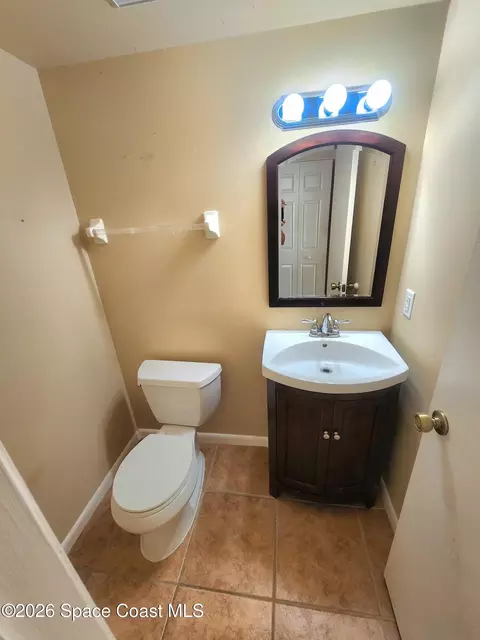 Bath - 2813 Manor Dr NE, Palm Bay, FL 32905 photo 1 of 4