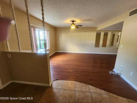 Living - 2813 Manor Dr NE, Palm Bay, FL 32905 photo 5 of 6