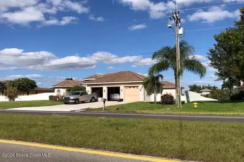 3427 Ceitus Pkwy, Cape Coral, FL 33993