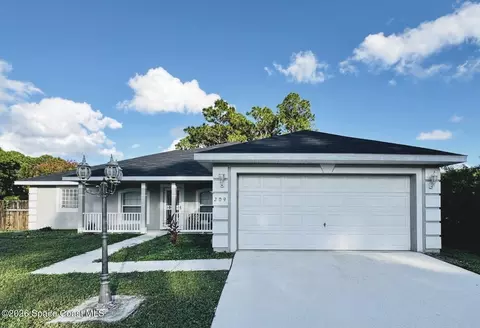 209 Krassner Dr NW, Palm Bay, FL 32907