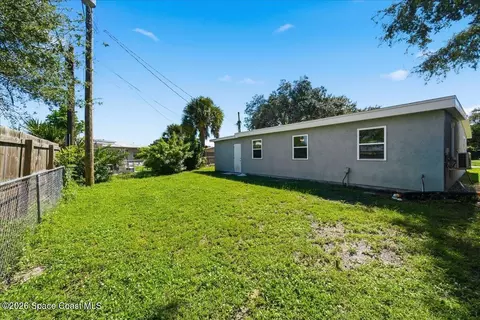 Exterior - 3275 Jackson Ave NE, Palm Bay, FL 32905 photo 3 of 4