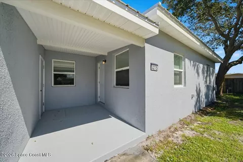 Exterior - 3275 Jackson Ave NE, Palm Bay, FL 32905 photo 1 of 4