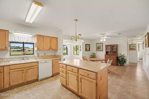 Kitchen - 1360 Pilgrim Ave, Melbourne, FL 32940 photo 1 of 1