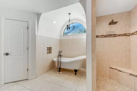 Bath - 1723 Greytwig Pl, Malabar, FL 32950 photo 2 of 4