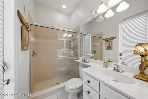 Bath - 165 Mar-len Dr, Melbourne Beach, FL 32951 photo 8 of 8