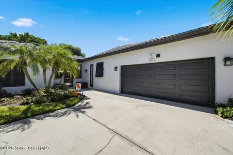 Exterior - 165 Mar-len Dr, Melbourne Beach, FL 32951 photo 10 of 13
