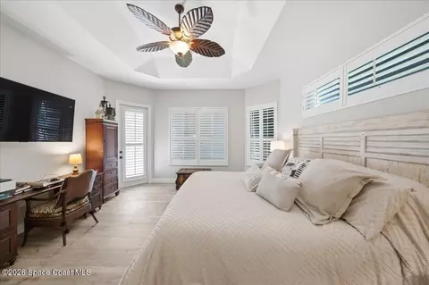 Bedroom - 165 Mar-len Dr, Melbourne Beach, FL 32951 photo 3 of 8