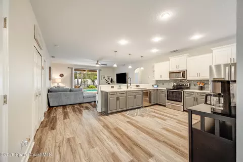 Kitchen - 1322 Enclave Dr, Rockledge, FL 32955 photo 3 of 4