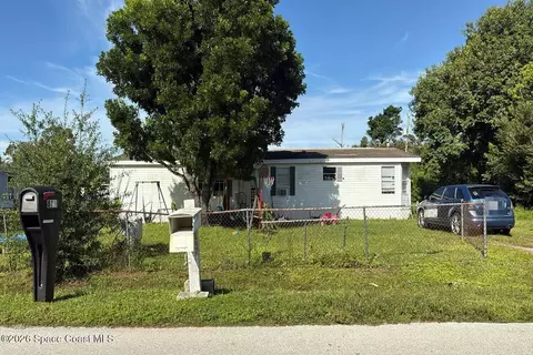 8116 Penny Dr, North Fort Myers, FL 33917