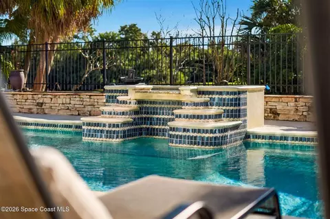Exterior - 800 Kerry Downs Cir, Melbourne, FL 32940 photo 10 of 11