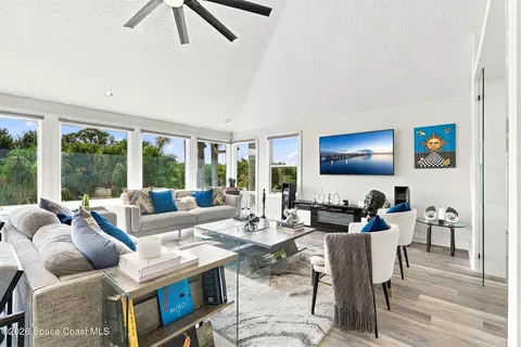 Living - 800 Kerry Downs Cir, Melbourne, FL 32940 photo 1 of 4