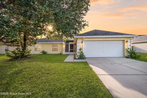 458 Biscayne Ave NW, Palm Bay, FL 32907