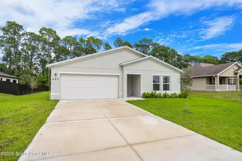 527 Falmouth St SW, Palm Bay, FL 32908