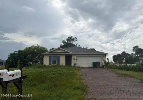 1124 NE 36th St, Cape Coral, FL 33909