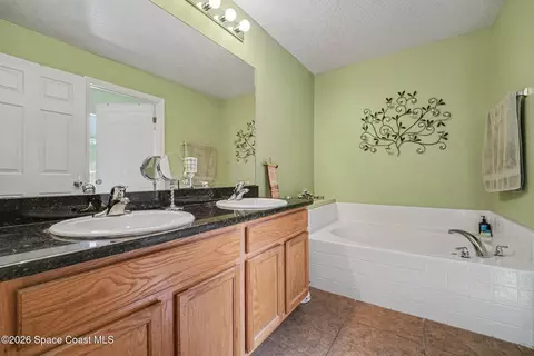 Bath - 5531 Talbot Blvd, Cocoa, FL 32926 photo 1 of 4