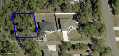 425 Firebrand St SW, Palm Bay, FL 32908