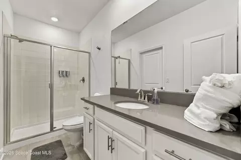 Bath - 495 Strand Dr, Melbourne Beach, FL 32951 photo 4 of 9