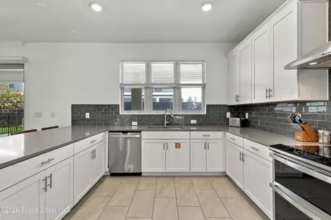 Kitchen - 495 Strand Dr, Melbourne Beach, FL 32951 photo 6 of 10