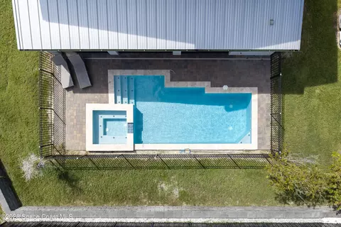 Exterior - 495 Strand Dr, Melbourne Beach, FL 32951 photo 7 of 8