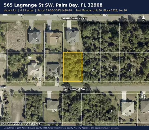 565 Lagrange St SW, Palm Bay, FL 32908