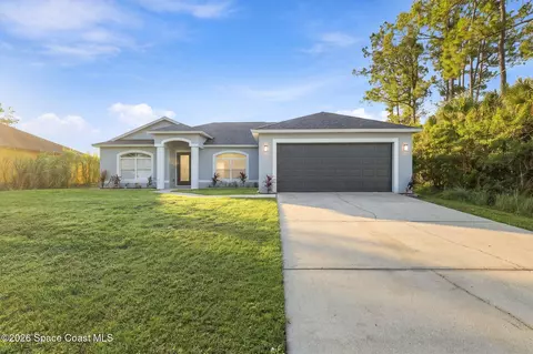 540 Gallagher St SW, Palm Bay, FL 32908
