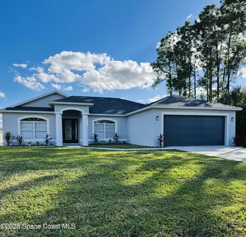 540 Gallagher St SW, Palm Bay, FL 32908