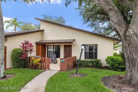 8019 SE Villa Cir, Hobe Sound, FL 33455