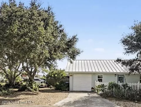 505 Jefferson Ave W, Cape Canaveral, FL 32920