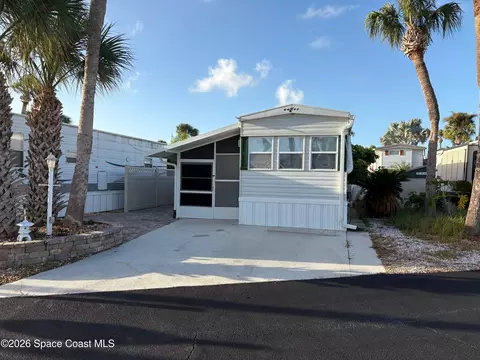 573 Carousel Ln #284, Melbourne Beach, FL 32951