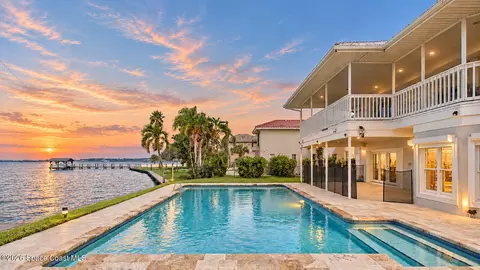 1706 Pine St, Melbourne Beach, FL 32951
