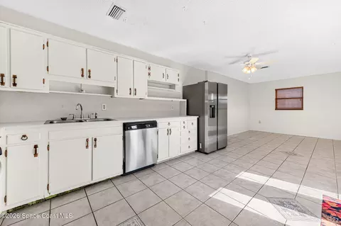 Kitchen - 1949 Harrison Ave, Melbourne, FL 32935 photo 2 of 2